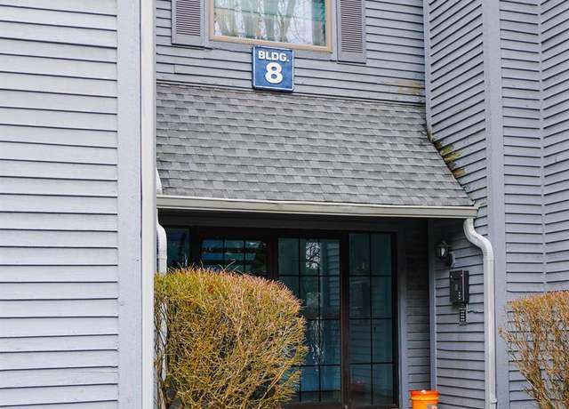 Property at 809 Woodhaven Dr, Edison, NJ 08817, 2 beds, 2 baths