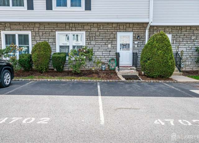 Property at 4702 Hana Rd, Edison, NJ 08817, 3 beds, 2.5 baths