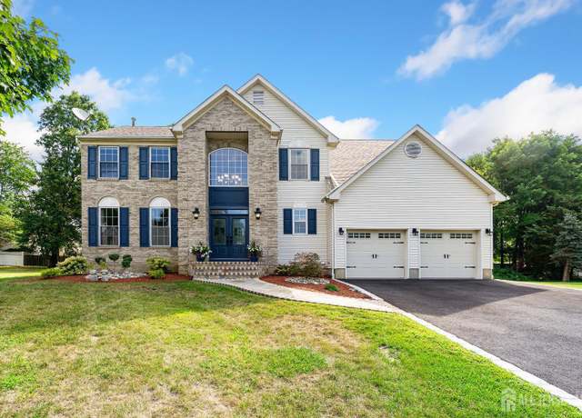 Property at 6 Bromley Ct, Old Bridge, NJ 07747, 4 beds, 2.5 baths