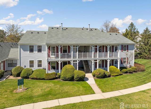 Property at 135 Hatfield Ln, East Brunswick, NJ 08816, 2 beds, 1 bath