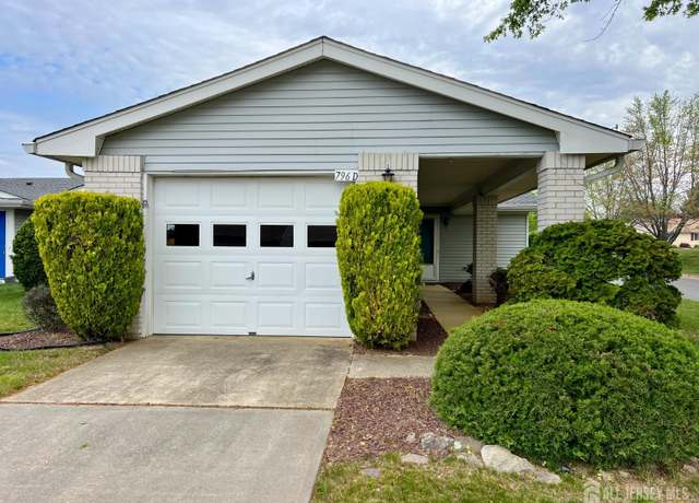 Property at 796 Sparta Rd Unit D, Monroe, NJ 08831, 2 beds, 2 baths