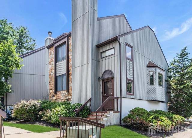Property at 266 Silver Ln, Old Bridge, NJ 08857, 2 beds, 1.5 baths