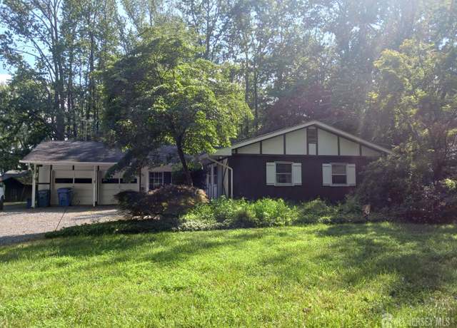 Property at 1 Monroe Blvd, Monroe, NJ 08831, 3 beds, 2 baths