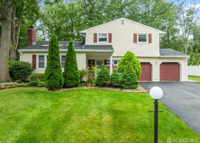 Property at 14 Bosko Dr, East Brunswick, NJ 08816, 3 beds, 2.5 baths