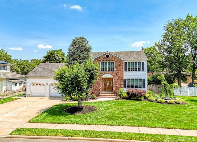 Property at 833 Cranbury Cross Rd, North Brunswick, NJ 08902, 4 beds, 2.5 baths