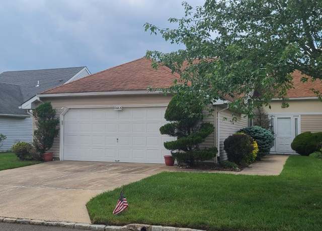 Property at 666-A Azalea Plz Unit A, Monroe, NJ 08831, 2 beds, 2 baths