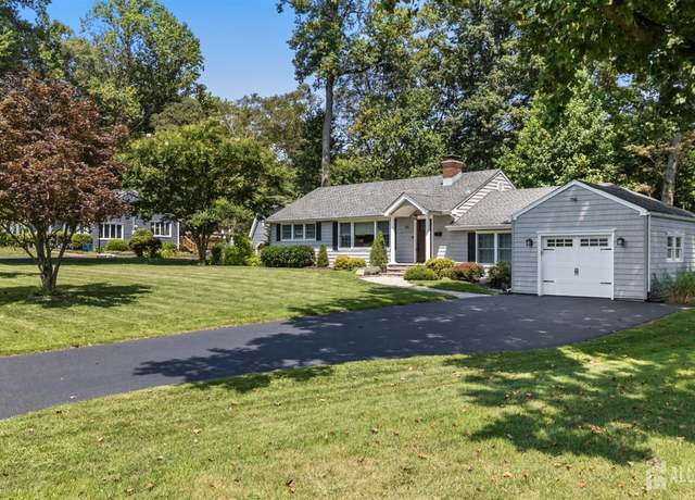 Property at 115 Hamiltonian Dr, Red Bank, NJ 07701, 3 beds, 2 baths