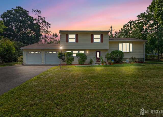 Property at 532 Shirley Pkwy, Piscataway, NJ 08854, 4 beds, 2 baths