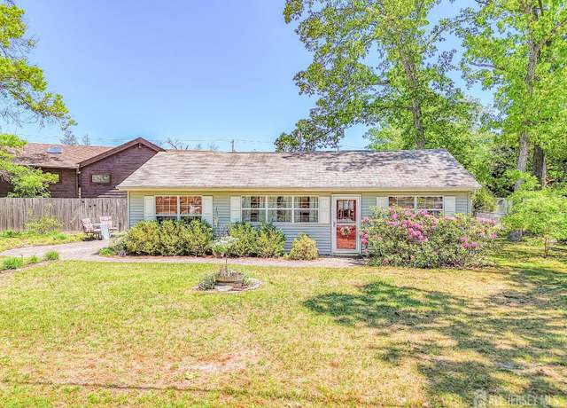 Property at 312 Bunnell Pl, Lacey, NJ 08731, 2 beds, 1 bath