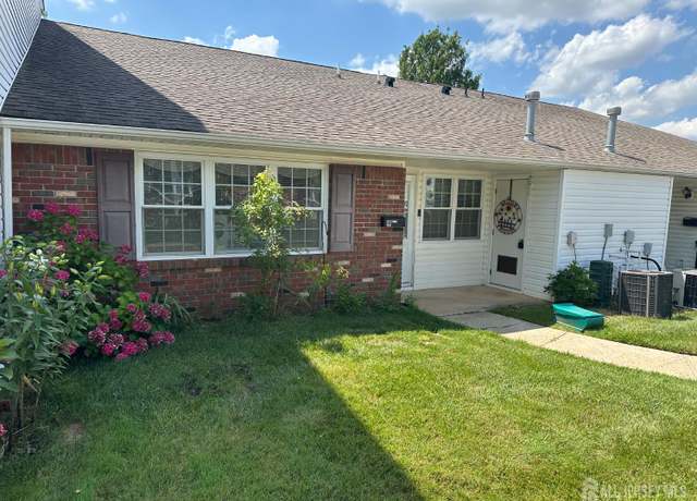 Property at 9 Maine Ct, Old Bridge, NJ 07747, 1 bed, 1 bath