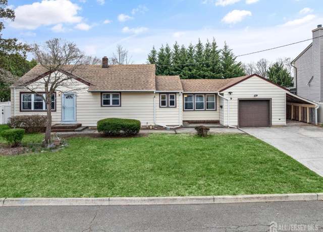 Property at 9 High Point Rd, East Brunswick, NJ 08816, 3 beds, 1.5 baths