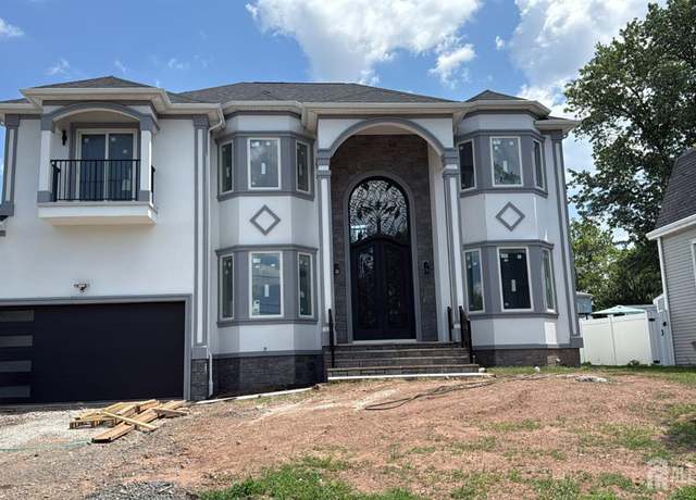 Property at 29 S Columbus Ave, Fords, NJ 08863, 5 beds, 5.5 baths