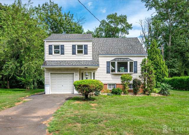 Property at 104 Graybar Dr, North Plainfield, NJ 07062, 3 beds, 1.5 baths