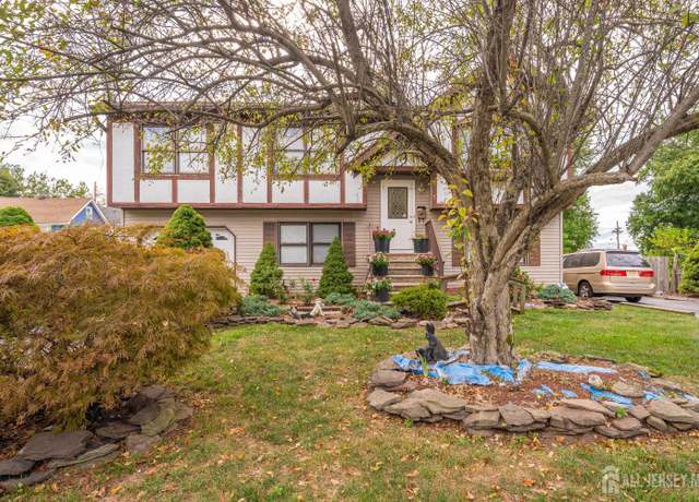 Property at 1 Hall St, Piscataway, NJ 08854, 4 beds, 1.5 baths