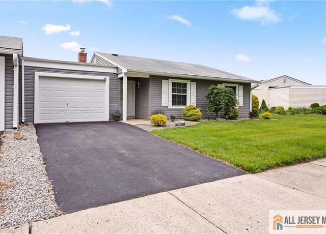 Property at 2 Belmar Rd Unit C, Monroe, NJ 08831, 2 beds, 2 baths