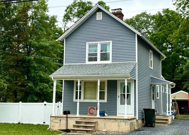 Property at 104 Old Matawan Rd, Old Bridge, NJ 08857, 2 beds, 1 bath