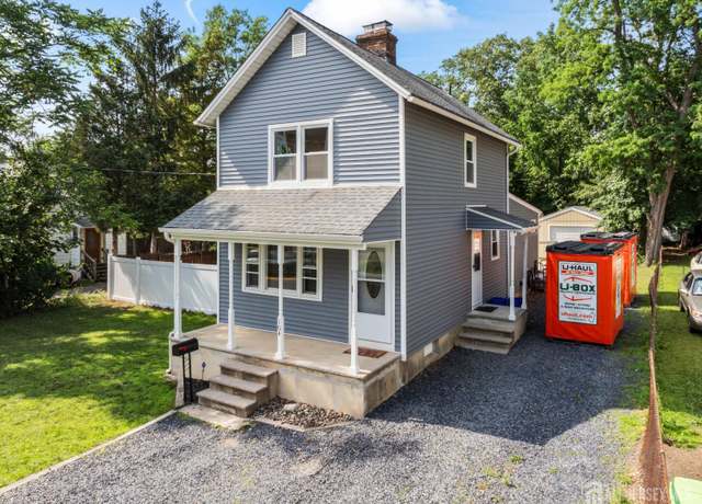 Property at 104 Old Matawan Rd, Old Bridge, NJ 08857, 2 beds, 1 bath