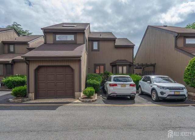 Property at 66 Riverbend Dr, North Brunswick, NJ 08902, 3 beds, 2.5 baths