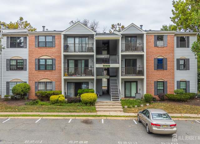 Property at 32 Canterbury Ct, Piscataway, NJ 08854, 3 beds, 1 bath