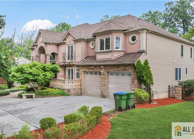 Property at 3945 Park Ave, Edison, NJ 08820, 5 beds, 6.5 baths