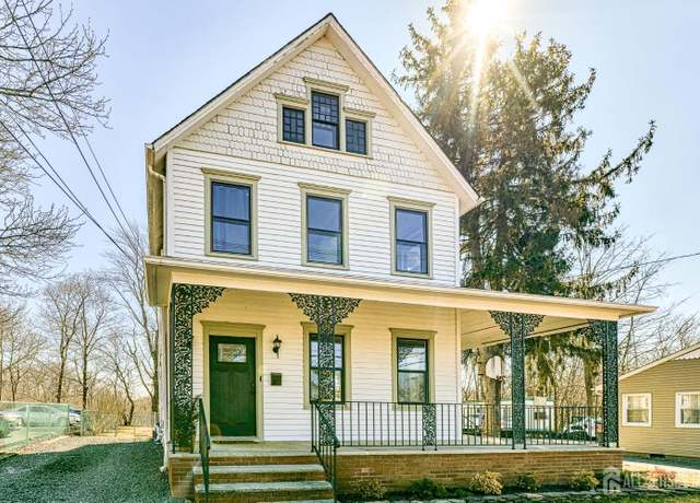 Property at 321 Main St, Spotswood, NJ 08884, 3 beds, 1.5 baths