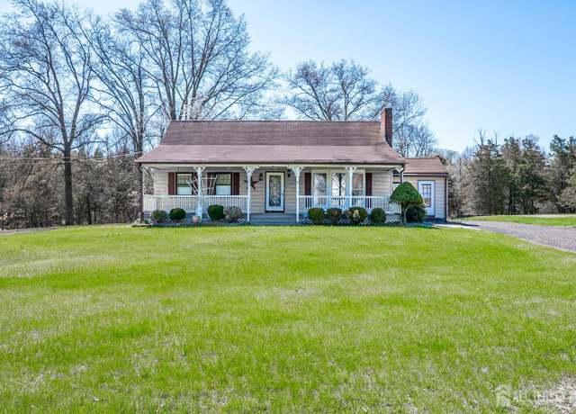Property at 80 Gates Rd, Franklin Twsp, NJ 08873, 4 beds, 2 baths