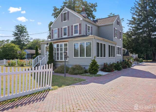 Property at 125 Main St, Helmetta, NJ 08828, 3 beds, 1.5 baths