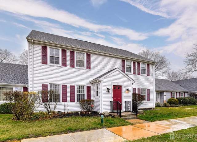 Property at 17-D Old Nassau Rd, Monroe, NJ 08831, 2 beds, 1.5 baths