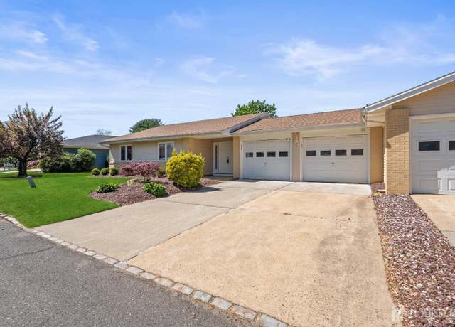 Property at 491-A Delair Rd, Monroe, NJ 08831, 2 beds, 2 baths