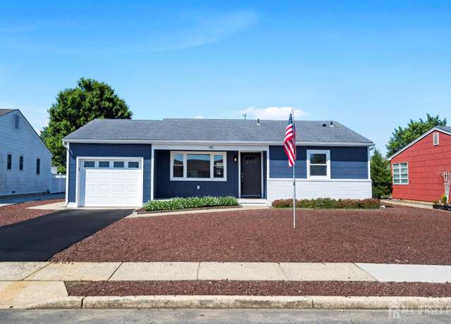 Property at 95 Carlisle Rd, Toms River, NJ 08757, 2 beds, 2 baths