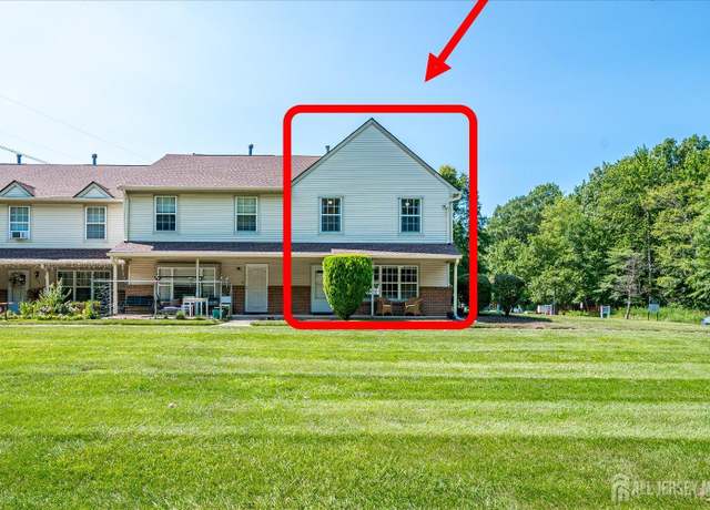 Property at 900 Thomas Ave, North Brunswick, NJ 08902, 3 beds, 2.5 baths