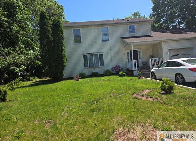 Property at 518 Wheeler Pl, Franklin, NJ 08873, 4 beds, 2.5 baths