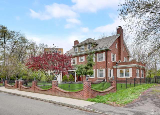 Property at 40 Carpenter St, Belleville, NJ 07109, 6 beds, 3.5 baths