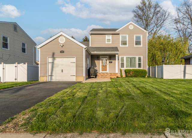 Property at 100-A George St, Carteret, NJ 07008, 3 beds, 2.5 baths