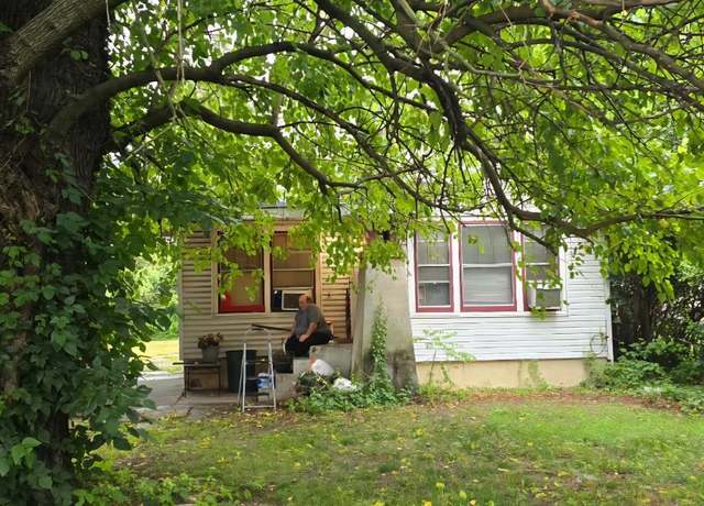 Property at 1774 Old Cheesequake Rd, Sayreville, NJ 08879, 2 beds, 1 bath