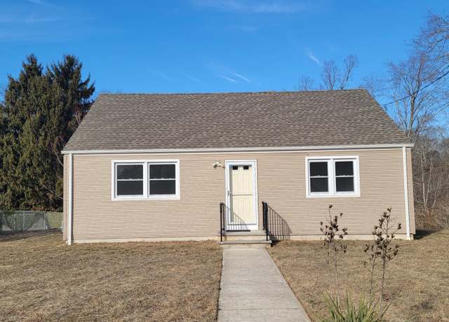 Property at 42 E Sherman St, Monroe, NJ 08831, 3 beds, 1 bath
