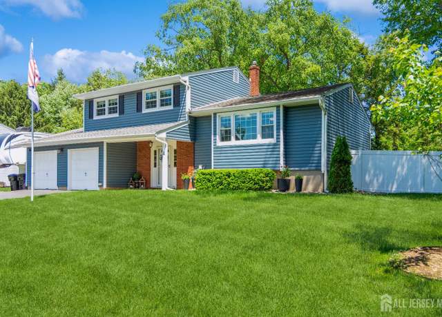 Property at 4 Wedgewood Ct, East Brunswick, NJ 08816, 5 beds, 3 baths