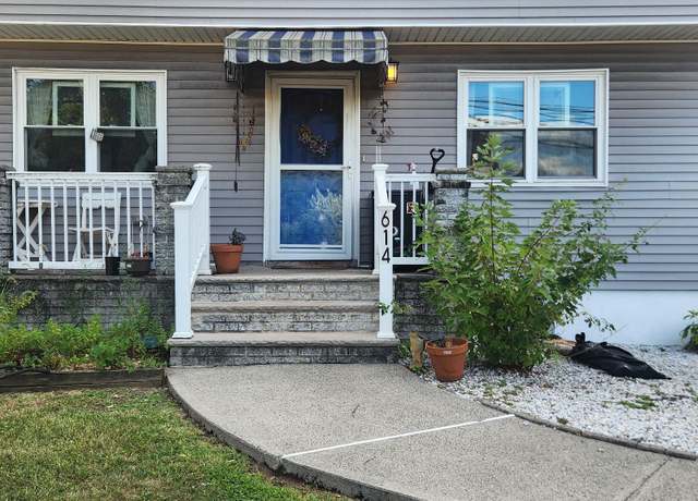 Property at 614 S Washington Ave, Piscataway, NJ 08854, 4 beds, 4 baths