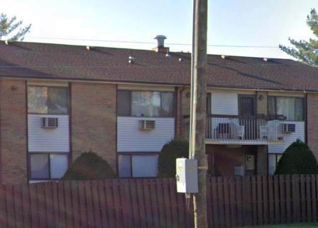 Property at 1304 Cricket Ln, Woodbridge Proper, NJ 07095, 2 beds, 1 bath