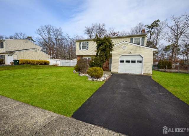 Property at 9 Conifer St, Howell, NJ 07731, 4 beds, 1.5 baths