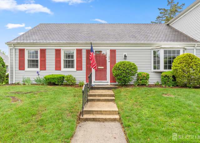 Property at 104 Glenwood Ln Unit A, Monroe, NJ 08831, 2 beds, 1 bath