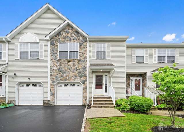 Property at 16 Ashley Ct, Franklin, NJ 08873, 3 beds, 2.5 baths
