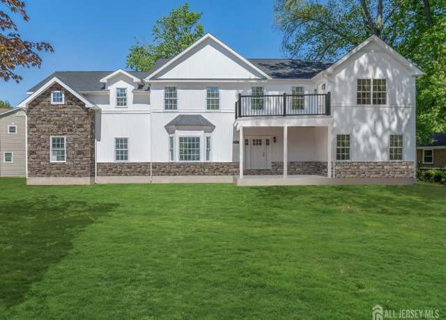 Property at 38 Louise Dr, East Brunswick, NJ 08850, 5 beds, 4.5 baths
