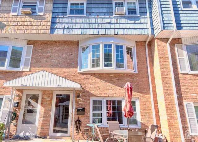 Property at 5 Elna Ct, Bayonne, NJ 07002, 3 beds, 2 baths
