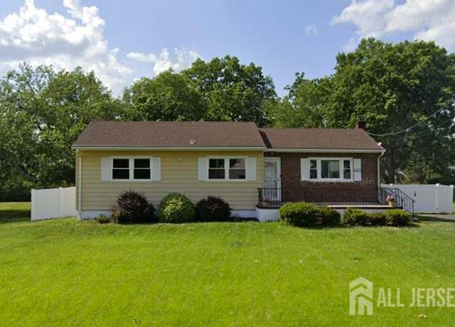 Property at 417 Lodge St, Piscataway, NJ 08854, 3 beds, 1 bath