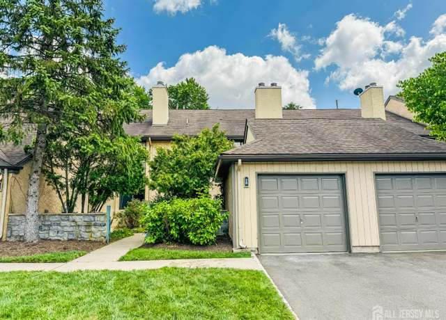 Property at 28 Ashford Dr, Plainsboro, NJ 08536, 3 beds, 2.5 baths