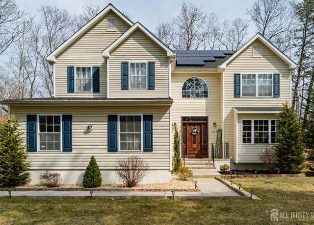Property at 673 Toms River Rd, Jackson, NJ 08527, 4 beds, 3.5 baths