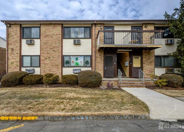 Property at 628 Cricket Ln, Woodbridge Proper, NJ 07095, 1 bed, 1 bath