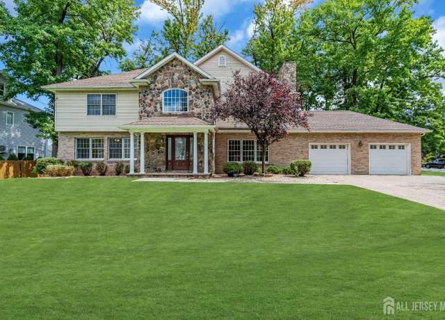Property at 994 Feather Bed Ln, Edison, NJ 08820, 4 beds, 4 baths