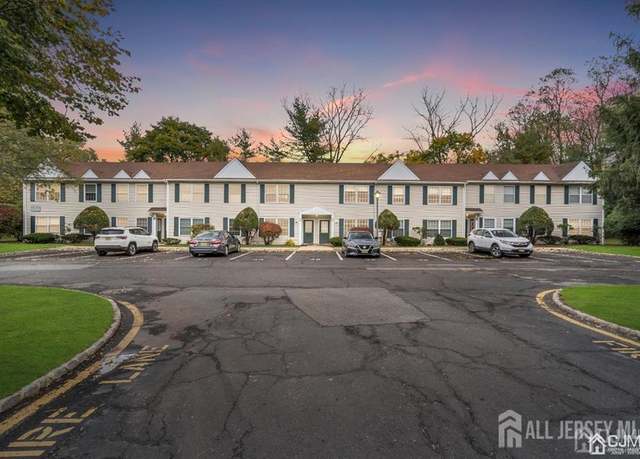 Property at 31 Hanover Sq, Middlesex, NJ 08846, 2 beds, 1 bath